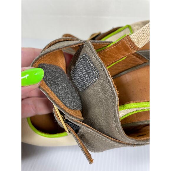 CHIE MIHARA Peep Toe Platform Heels Size 6 Leather Colorblock Wood Heel Retro - Picture 6 of 12